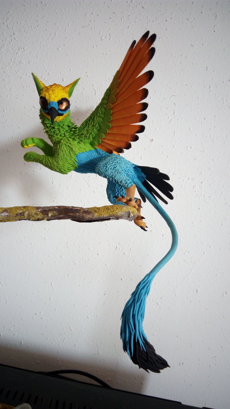  This colorful birdy gryphon has  very interesting balance :)